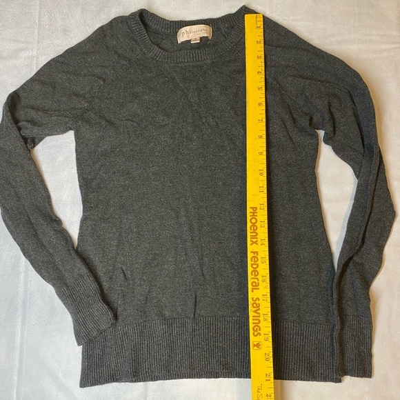 Women’s Gray Sweater Size Small Philosophy - Picture 3 of 7